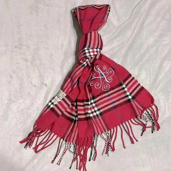 Beautiful Monogrammed Scarf - Picture 1 of 4